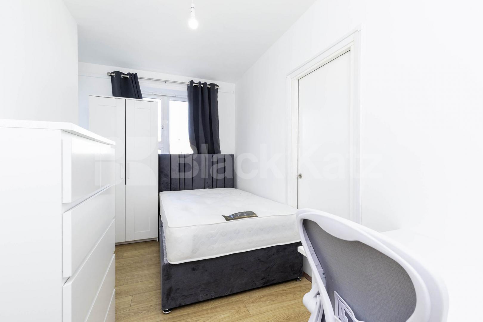 			3 Bedroom, 1 bath, 1 reception Flat			 Robert Street, Camden / Euston